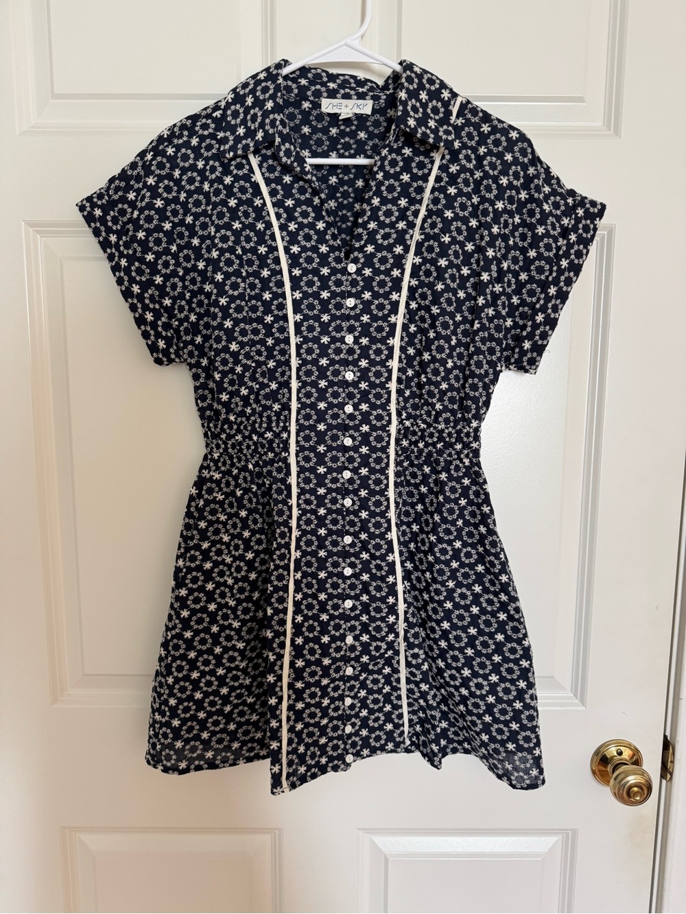 Navy Floral Button-Front Short Sleeve dress